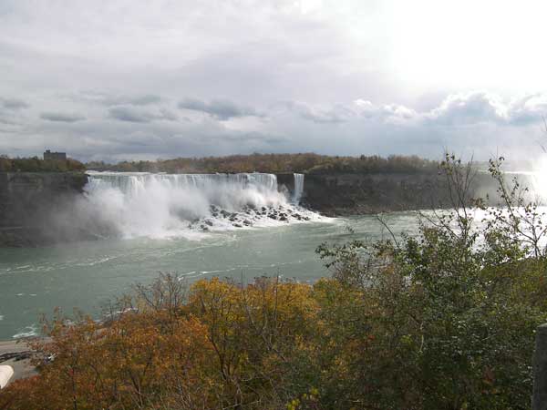 Niagara Falls in Autumn 2007 07